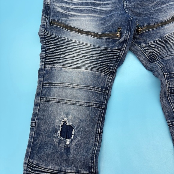 Encrypted Distressed Stonewashed Jeans Y2k Style Size 38x32” Excellent Condition - Picture 8 of 9